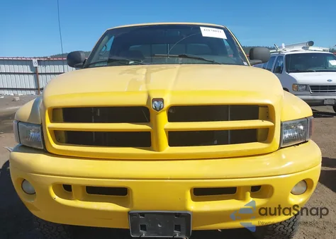 2000 Dodge Ram 1500 St z USA, uszkodzony, nr VIN 1B7HF13Z2YJ123094